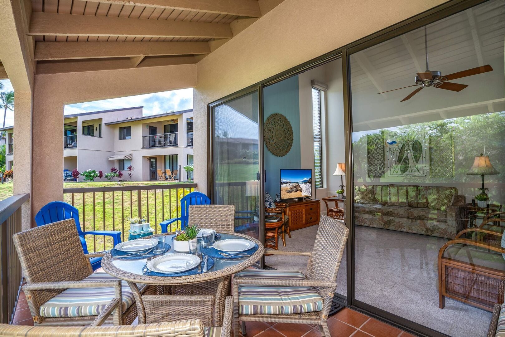 Looking from the lanai into the living room of Wailea Ekahi 10F