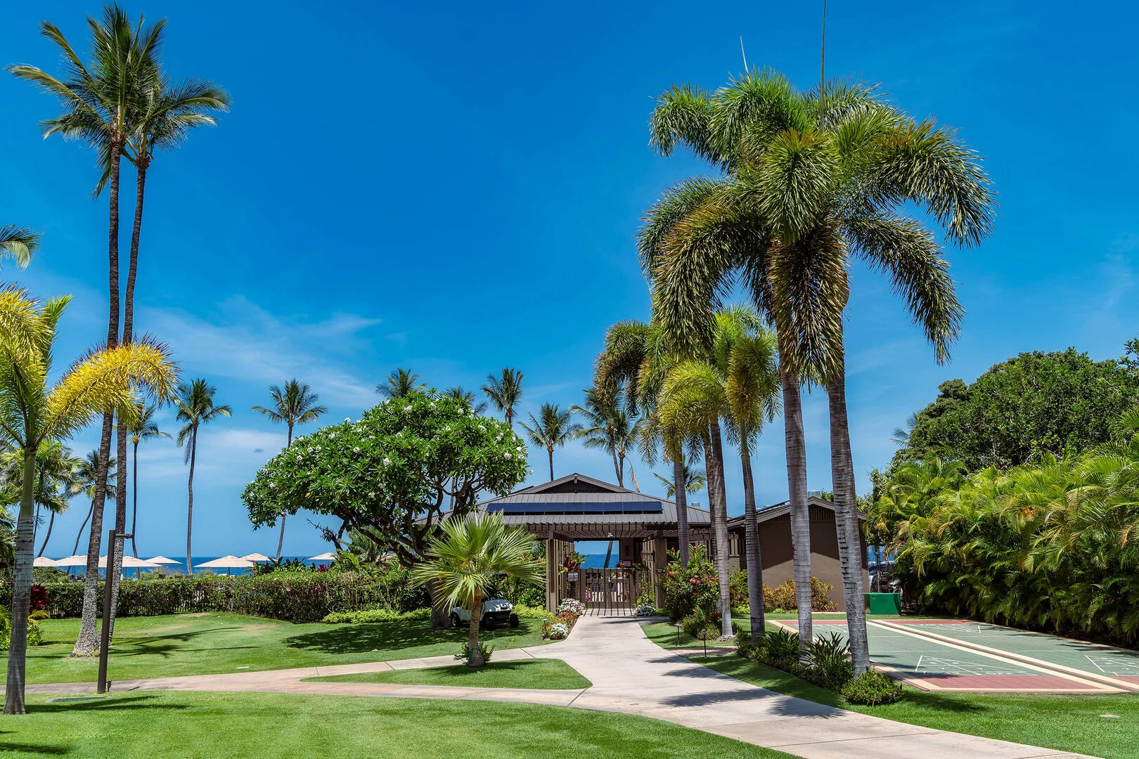 Lush tropical grounds and beach access at Wailea Ekahi